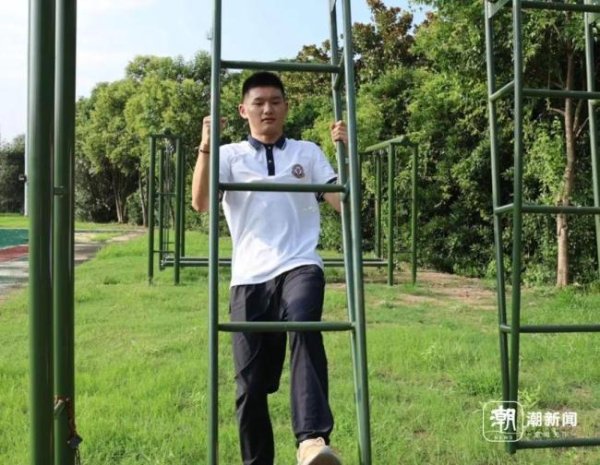 天弘配资 徐枫灿的学弟拿下空军招飞全国第一 学霸逐梦蓝天